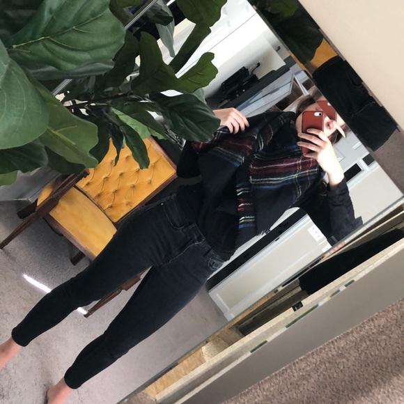 Poncho or wrap scarf - Picture 4 of 4